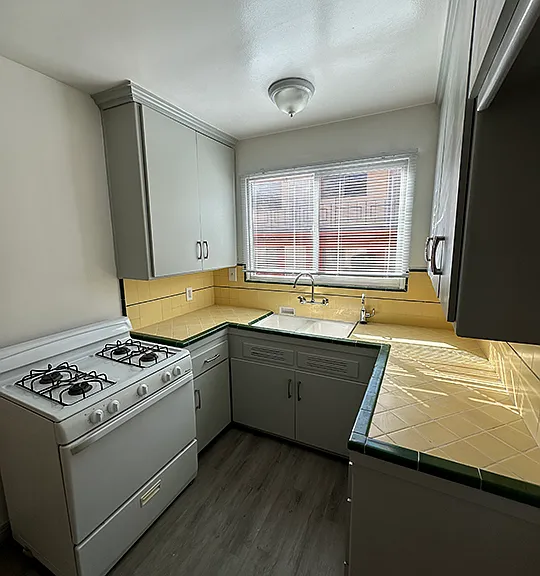 202 E Fairview Ave #102 — Photo 6