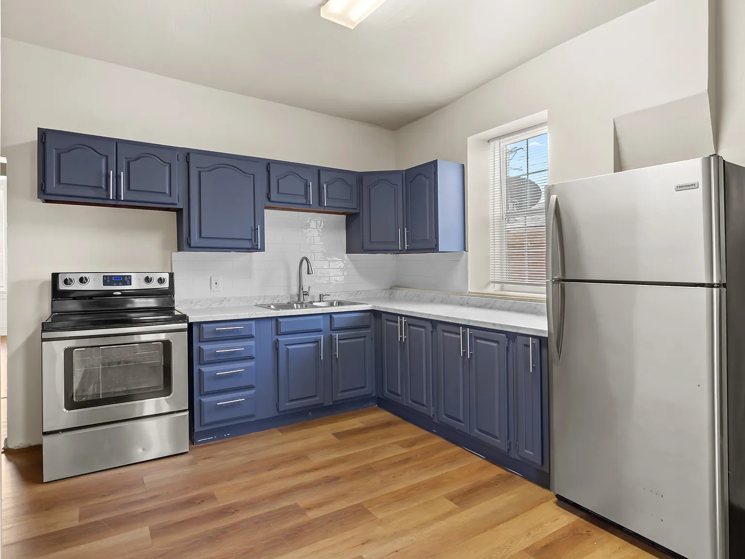 1 bed, 922 sqft, $995 — Photo 4