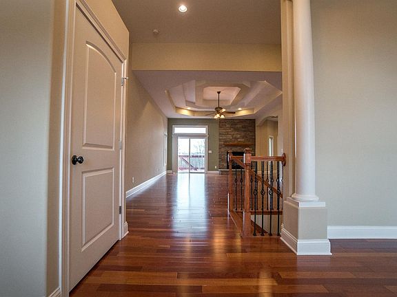 3rd image of 1425 Crooked Creek Trl