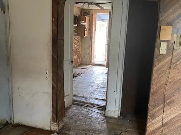 2709 E Federal St, Baltimore, MD 21213