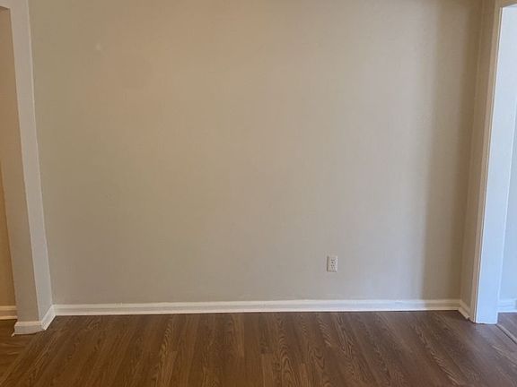 4th image of 3807 15th Ave #A