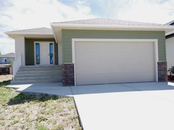 256 W Greenwood Rd, Coalhurst, AB T0L 0V2