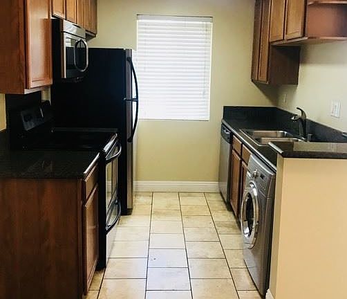 5th image of 368 Orlando St Unit 1