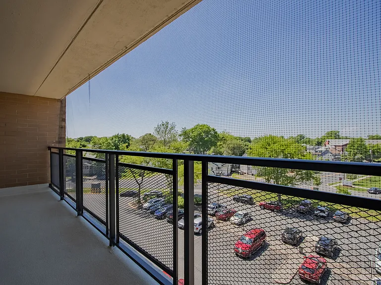 Rahway Plaza Apartments — Photo 15