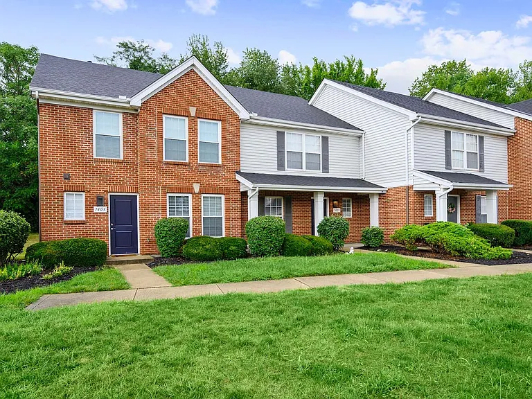 Ivy Hills Living Spaces — Photo 68