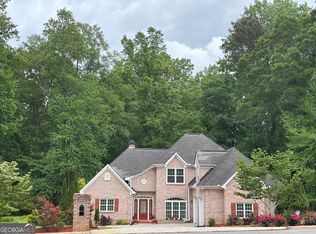 140 Lang Dr, Fayetteville, GA 30214