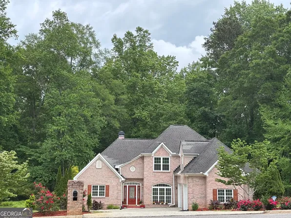 140 Lang Dr, Fayetteville, GA 30214