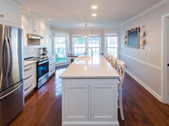 4th image of 10903 Glenbarr Ct