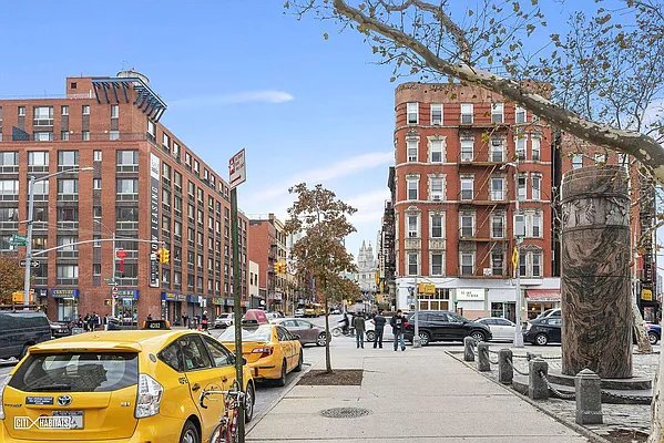 Sold by Citi Habitats | media 17