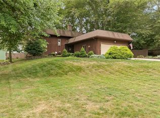 315 Fawnwood Dr, Tallmadge, OH