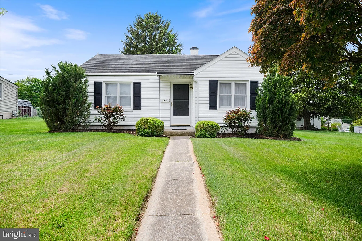 1111 Sunnyside Dr photo 1