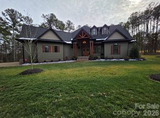 425 W North Corner Rd, Lancaster, SC 29720