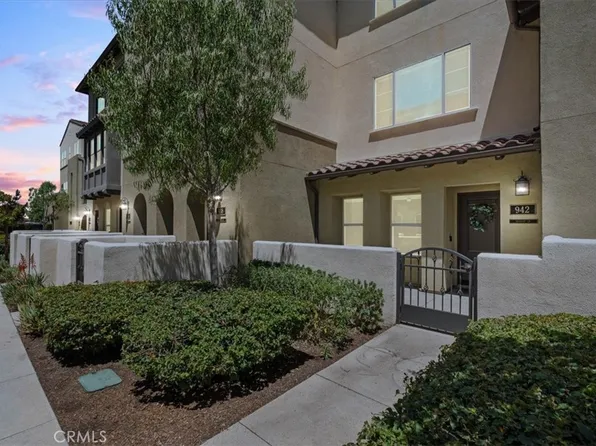 942 E Drapery Ln, Anaheim, CA 92802