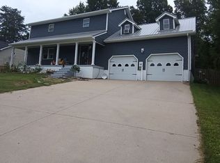 155 Carden Dr, Elizabethton, TN 37643
