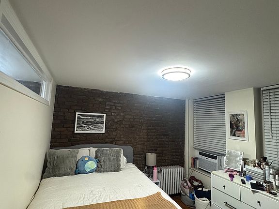 3rd image of 517 2nd Ave #1