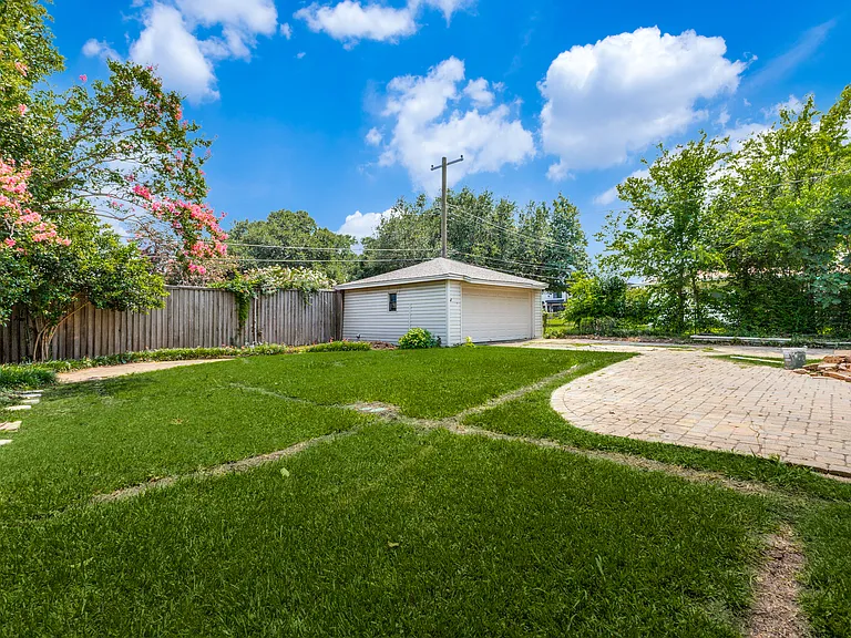 6536 Patrick Dr — Photo 24