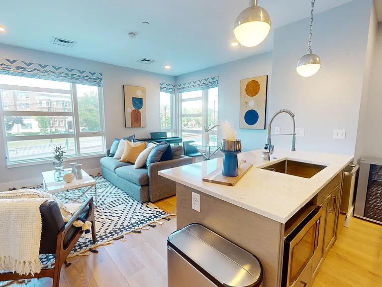 1650 Commonwealth Ave #202 — Photo 2