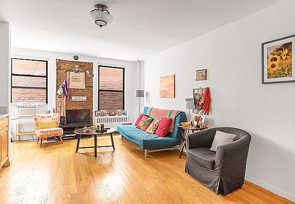 4th image of 353 E 18th St #3B