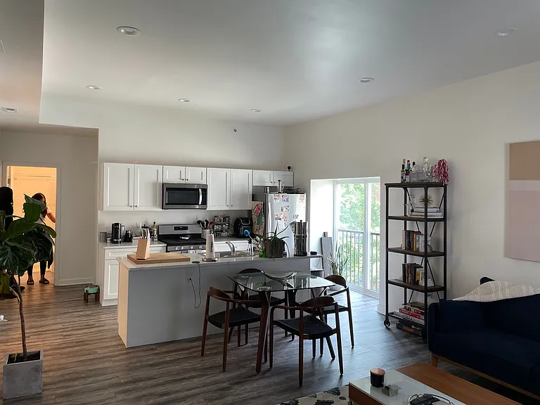 980 N Marshall St #4 — Photo 4
