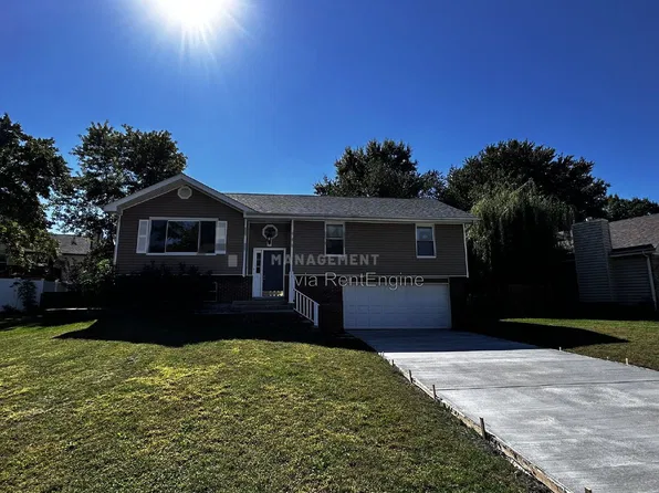 941 Guildford Ct, Saint Charles, MO 63304
