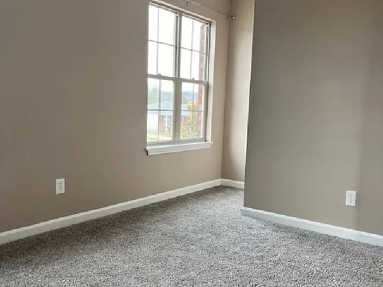 156 Madison Rae Blvd — Photo 11