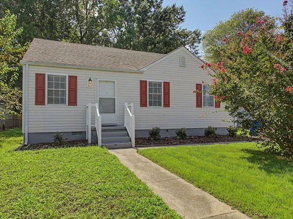 317 Maney Dr, Newport News, VA 23605