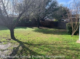 9104 Tumbleweed Dr, Aubrey, TX 76227