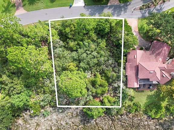 3rd image of 384 Marsh Point Cir