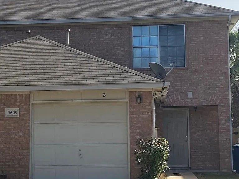 9609 Nightjar Dr #B — Photo 12