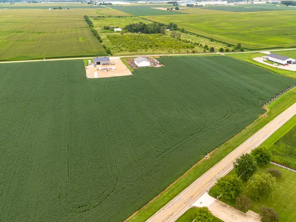0 Plank Rd, Peru, IL 61354