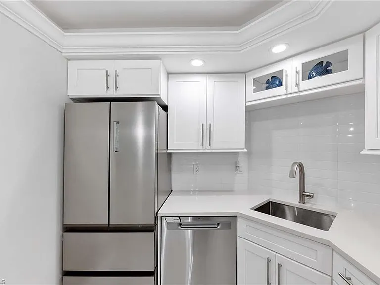 5 Bluebill Ave #108A — Photo 4