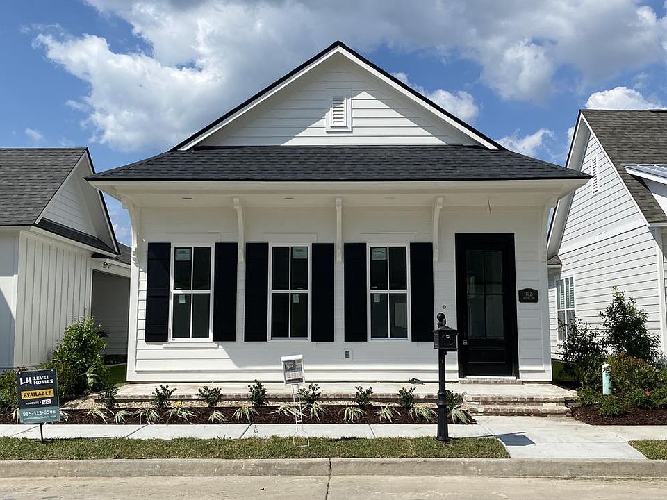 1st image of 102 Queens Way