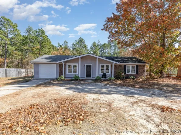 3356 Redfox Rd, Spring Lake, NC 28390