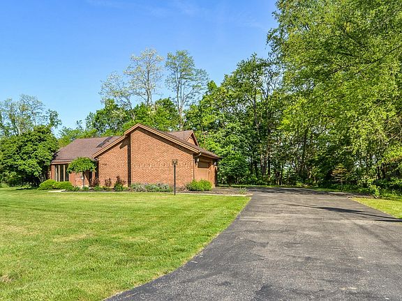 3rd image of 5765 Mildred Ln