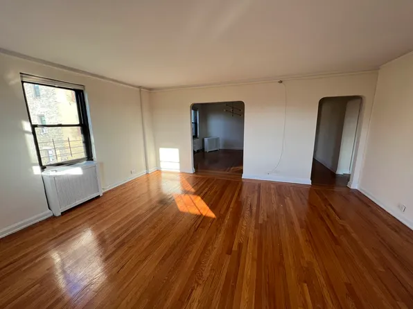 3001 Henry Hudson Parkway West image 3 of 7