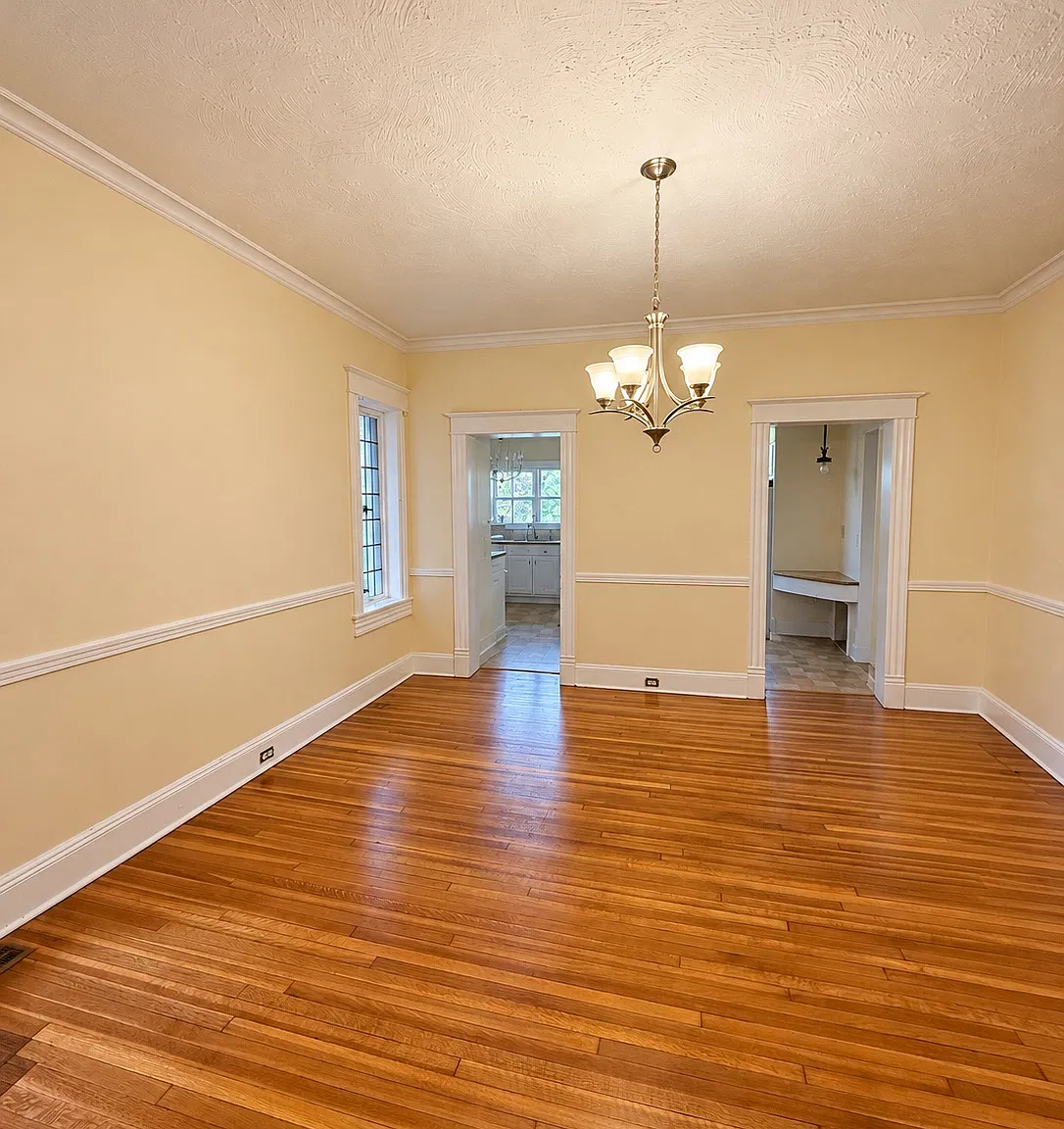 3 bed, 1900 sqft, $1,950 — Photo 4