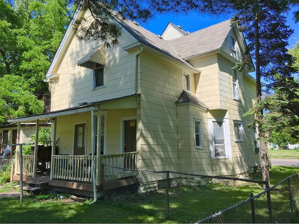 2nd image of 2955 Penn Ave N