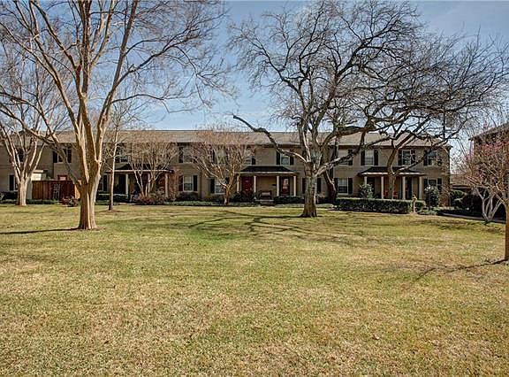 3rd image of 6451 Bordeaux Ave #6451