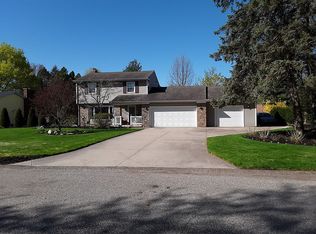 1694 Broadview Dr, Jenison, MI 49428