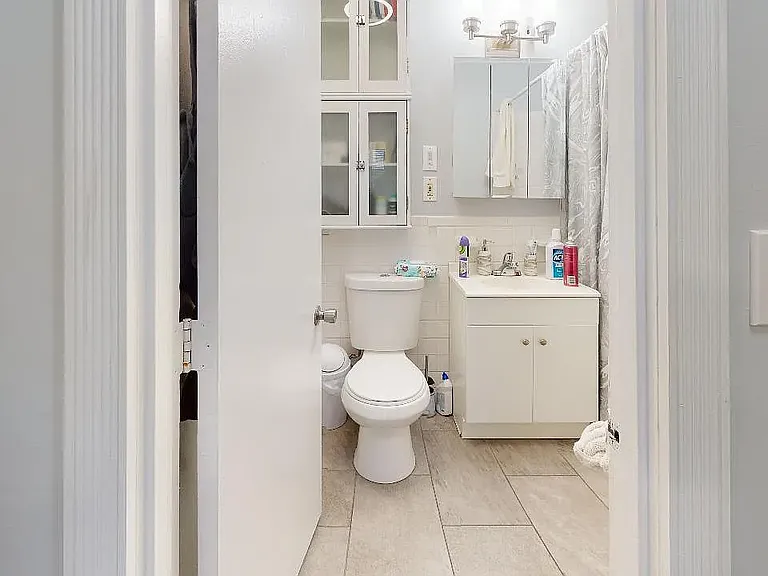 400 Governors Dr #39 — Photo 10