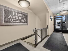13 1st Ave SW