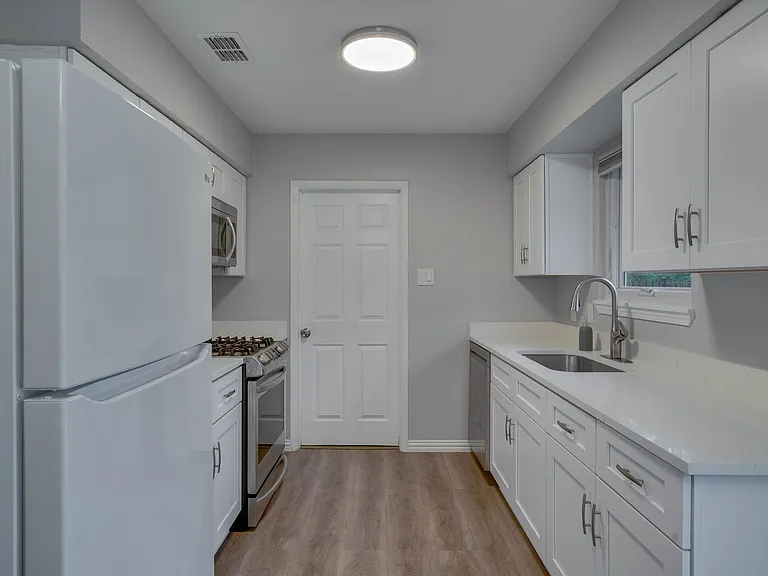 600 Bramble Dr — Photo 4