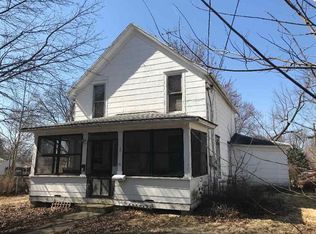 604 S 3rd St, Oregon, IL 61061