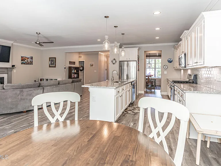 365 N Bracken Fern Ln — Photo 9