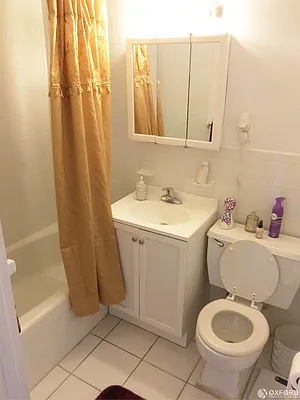 Rented by Oxford Property Group | media 12