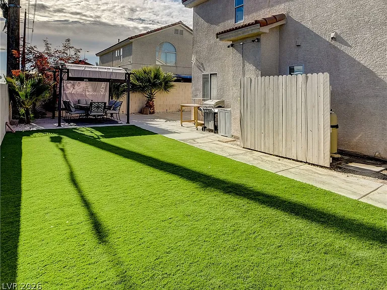 7301 Casa Solar Ct — Photo 28