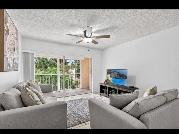 1548 SE Royal Green Cir #206, Port Saint Lucie, FL 34952
