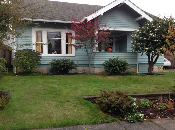 457 E 4th St, Coquille, OR 97423