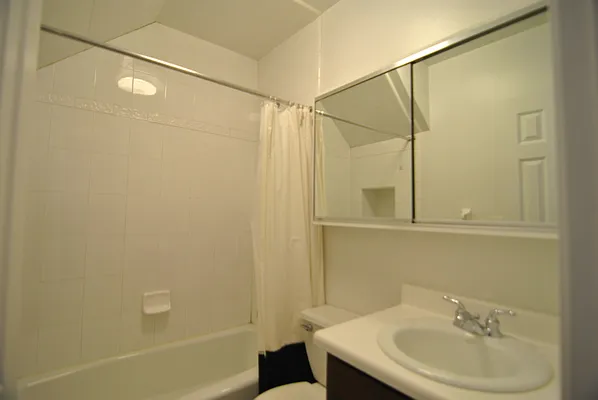 Rented by Compass | media 27