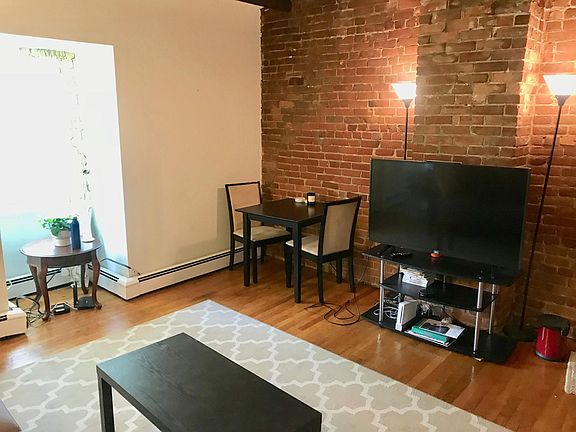 3rd image of 21 E Springfield St APT 4